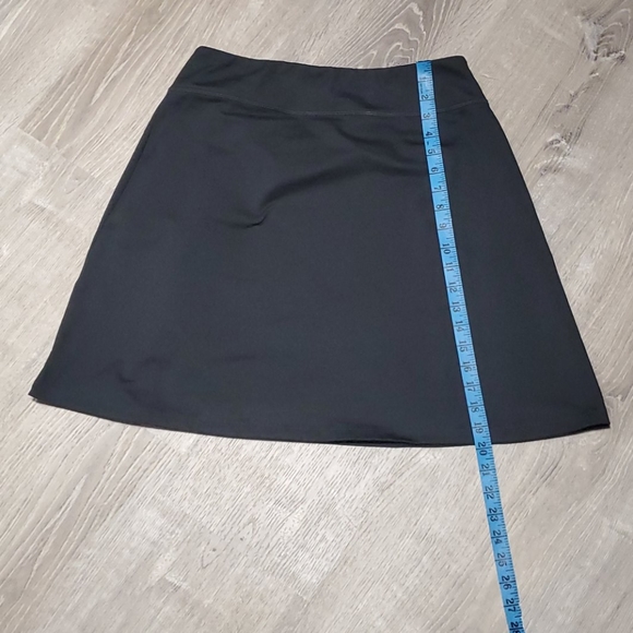 Mountain HardWear black skirt mini stretch size M - Picture 4 of 6